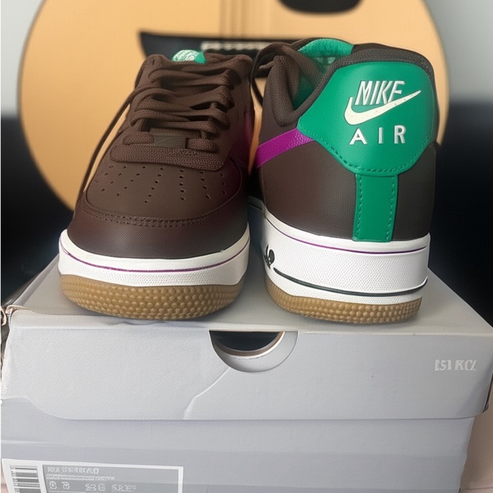 Nike Air Men's Brown and Green Sneakers